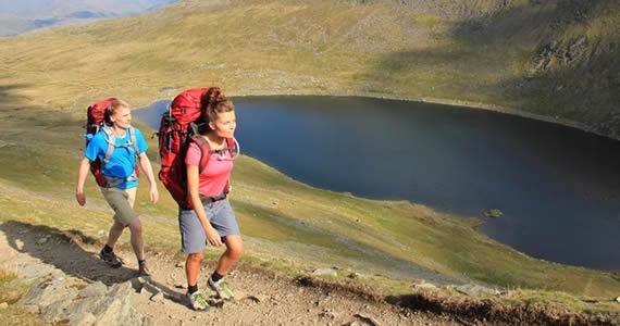 OSPREY登山旅遊背包，戶外背包的設計標竿