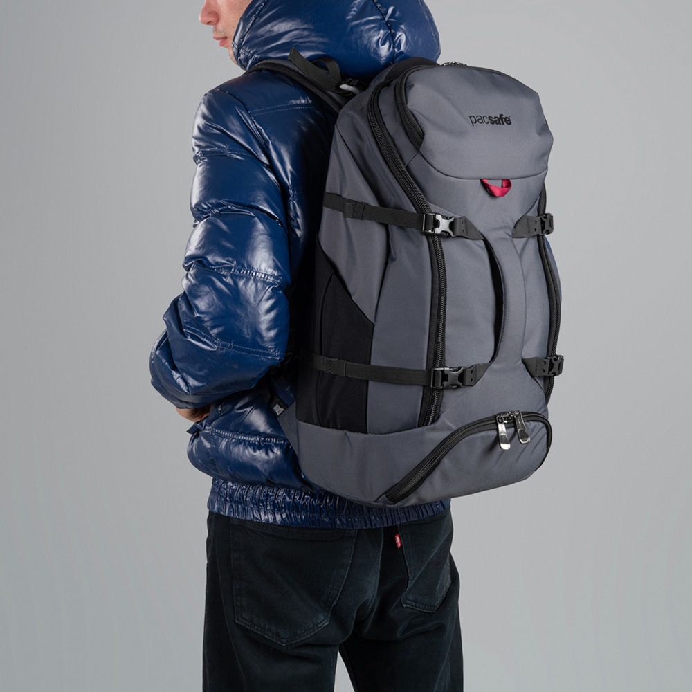 PF60315144-石板灰-Pacsafe-Venturesafe-EXP35-防盜旅行後背包-35L-可登機_9.jpg